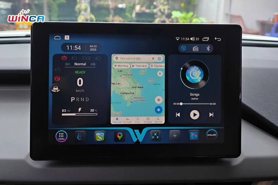 Màn hình Android VF3 giúp nâng tầm tiện ích cho khoang lái.